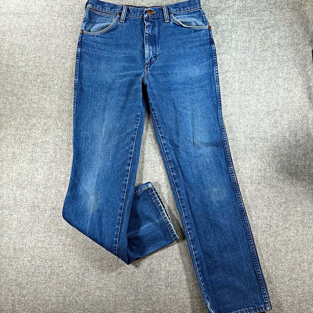 Vintage Wrangler Jeans 32x30 Made in USA High Rise Slim Straight Leg Western